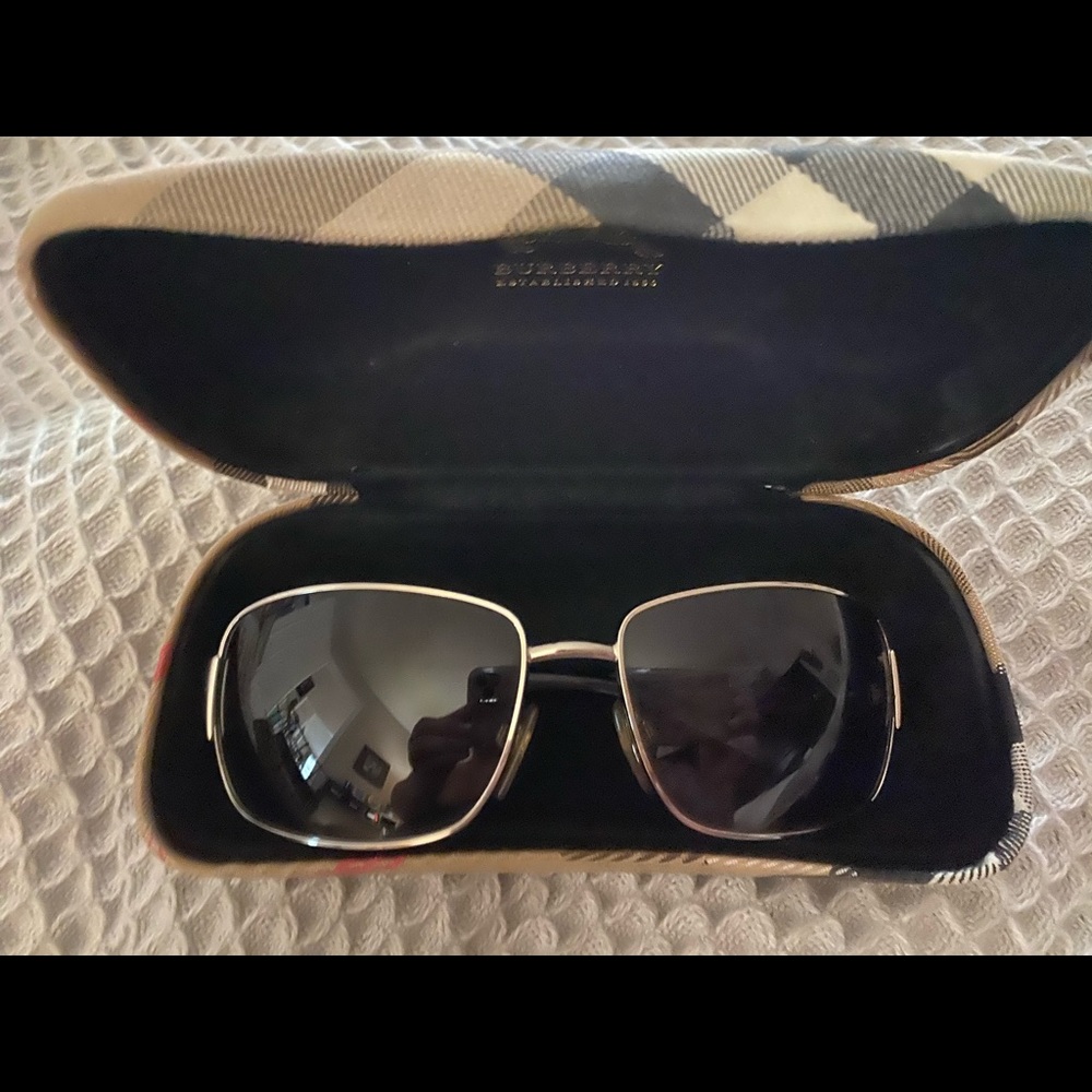 Burberry sunglasses with original case and box